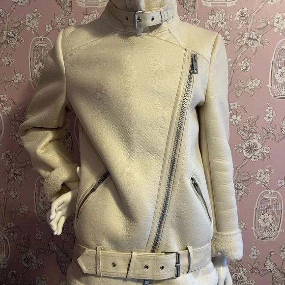 NWOT Zara winter white fur lined biker jacket. - Picture 3 of 11